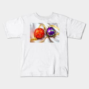 Red And Purple Christmas Ornaments Kids T-Shirt